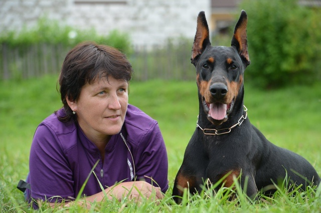 Елена Бойко и ее зубастые питомцы. Фото: соцсети Елены.
