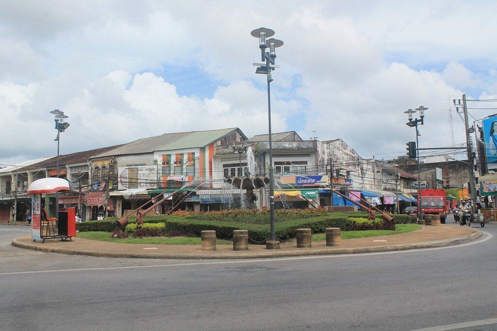    Старый город Пхукет-тауна: Погружение в историю и культуру 🇹🇭