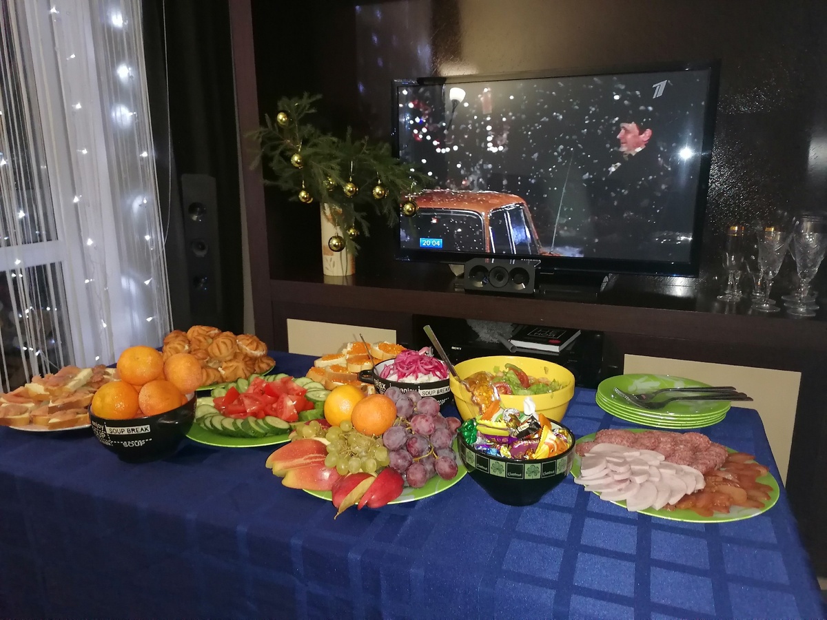    Как привлечь Красную Огненную Лошадь: что нужно обязательно поставить на новогодний стол на 2026 год