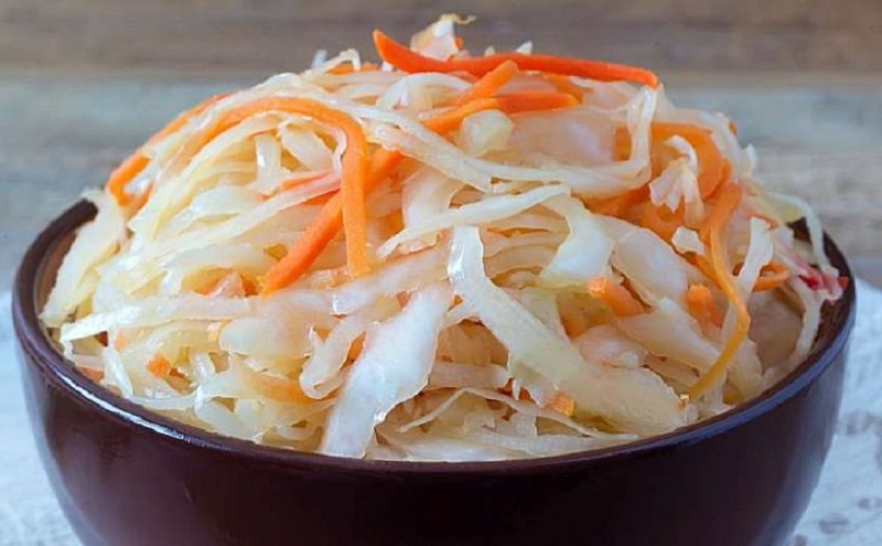 Осенняя квашеная капуста — натуральные витамины на всю зиму