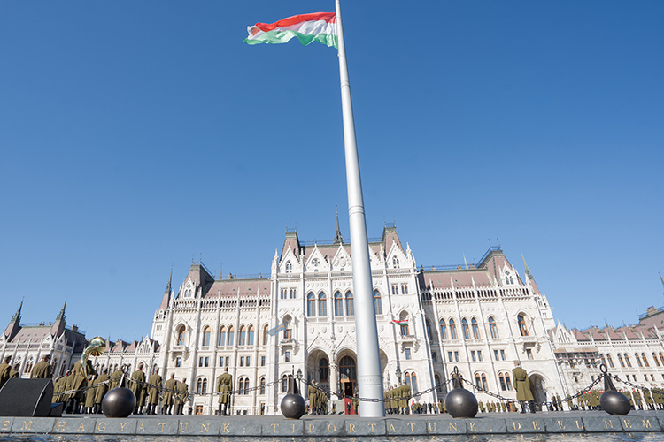    Главным результатом переговоров выглядит договоренность провести вторые очные переговоры, на этот раз в Будапеште.   
Фото: © Attila Volgyi / Xinhua / www.globallookpress.com