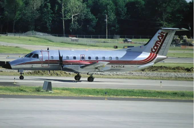 N265CA — самолёт, попавший в аварию. (Дэвид Оутс)