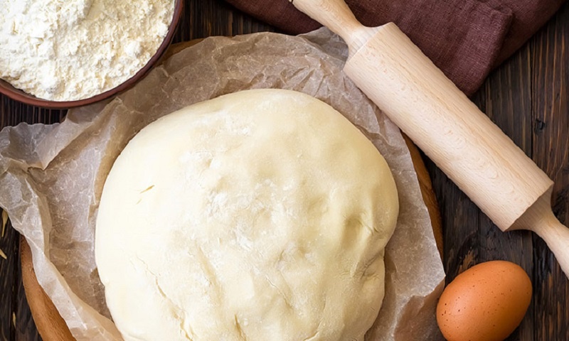 Пирожки с хрустящей корочкой за полчаса: домашний рецепт без дрожжей