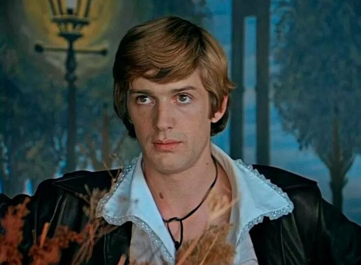 Пять самых красивых киногероев СССР