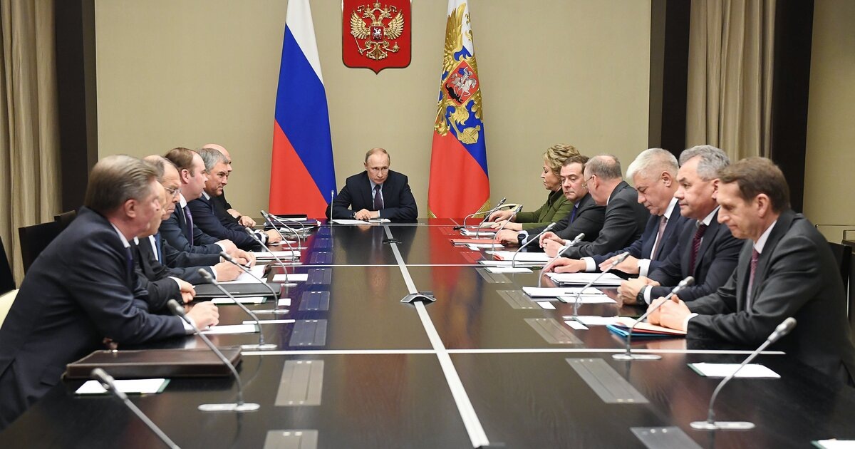    Путин после разговора с Трампом собрал Совет безопасности