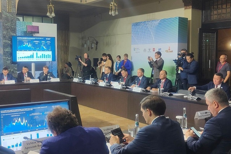    Фото сайта правительства РО Редактор