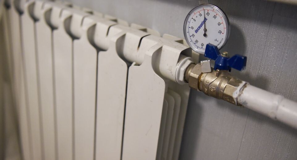    Батареи центрального отопления в квартире / Медиасток.рф