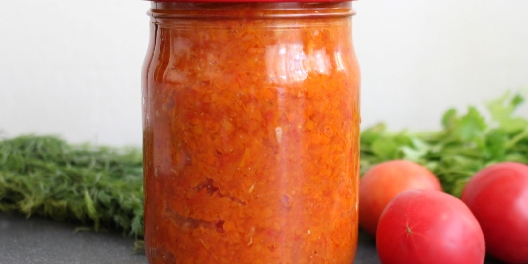 Овощная икра из моркови и помидоров на зиму