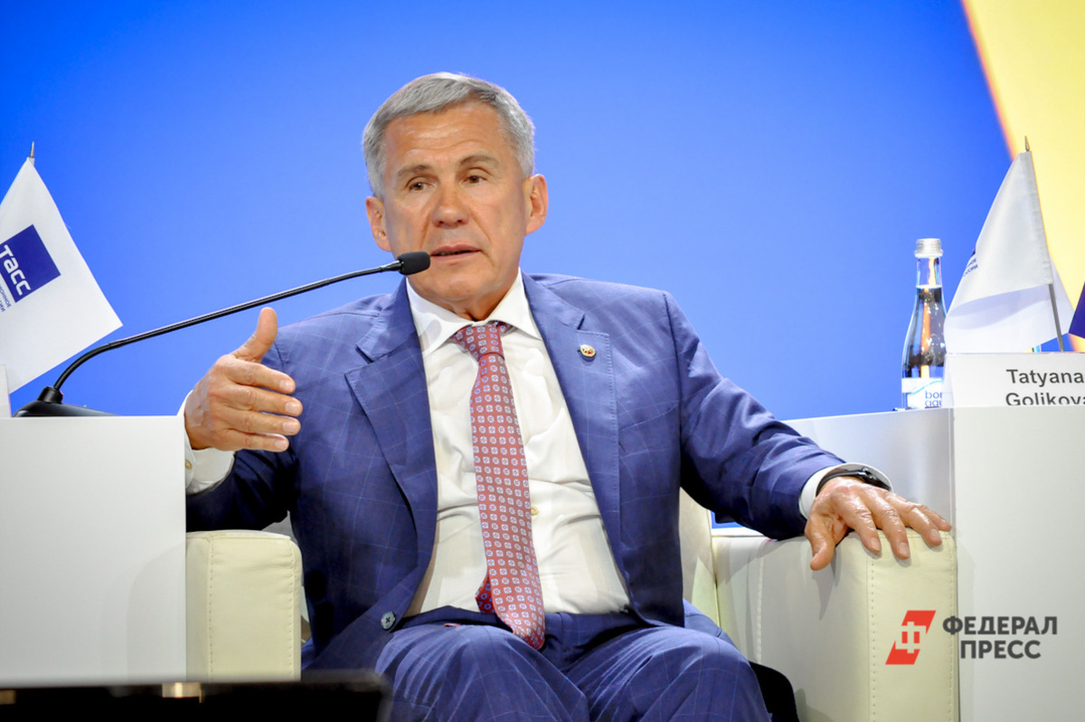 По предложению Рустама Минниханова память павших на СВО воинов почтили минутой молчания.  Фото: Фото: ФедералПресс / Екатерина Лазарева