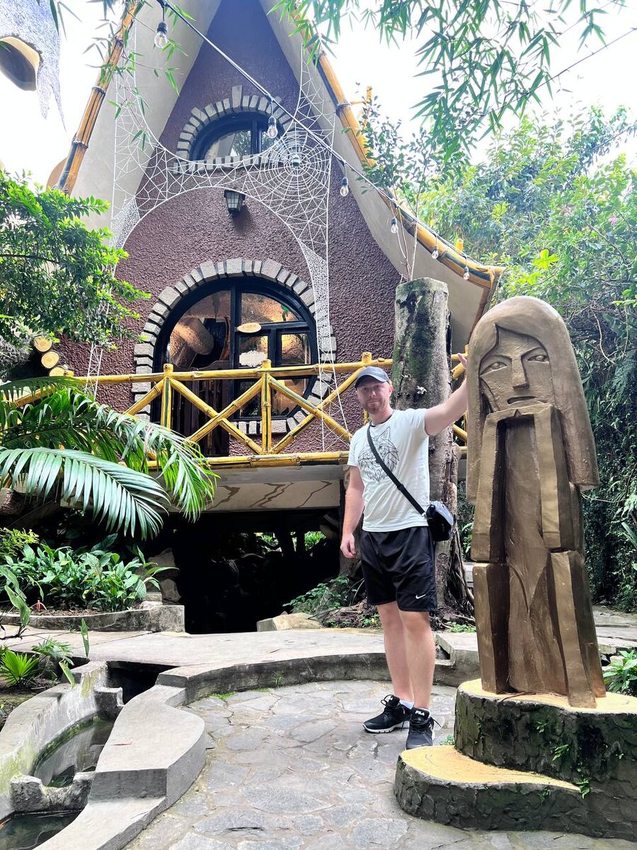 Домик из сказки про гномов.