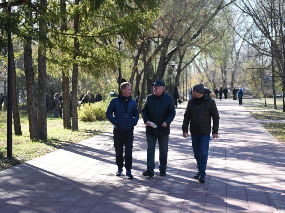    Субботник в Барнауле. Источник: barnaul.org