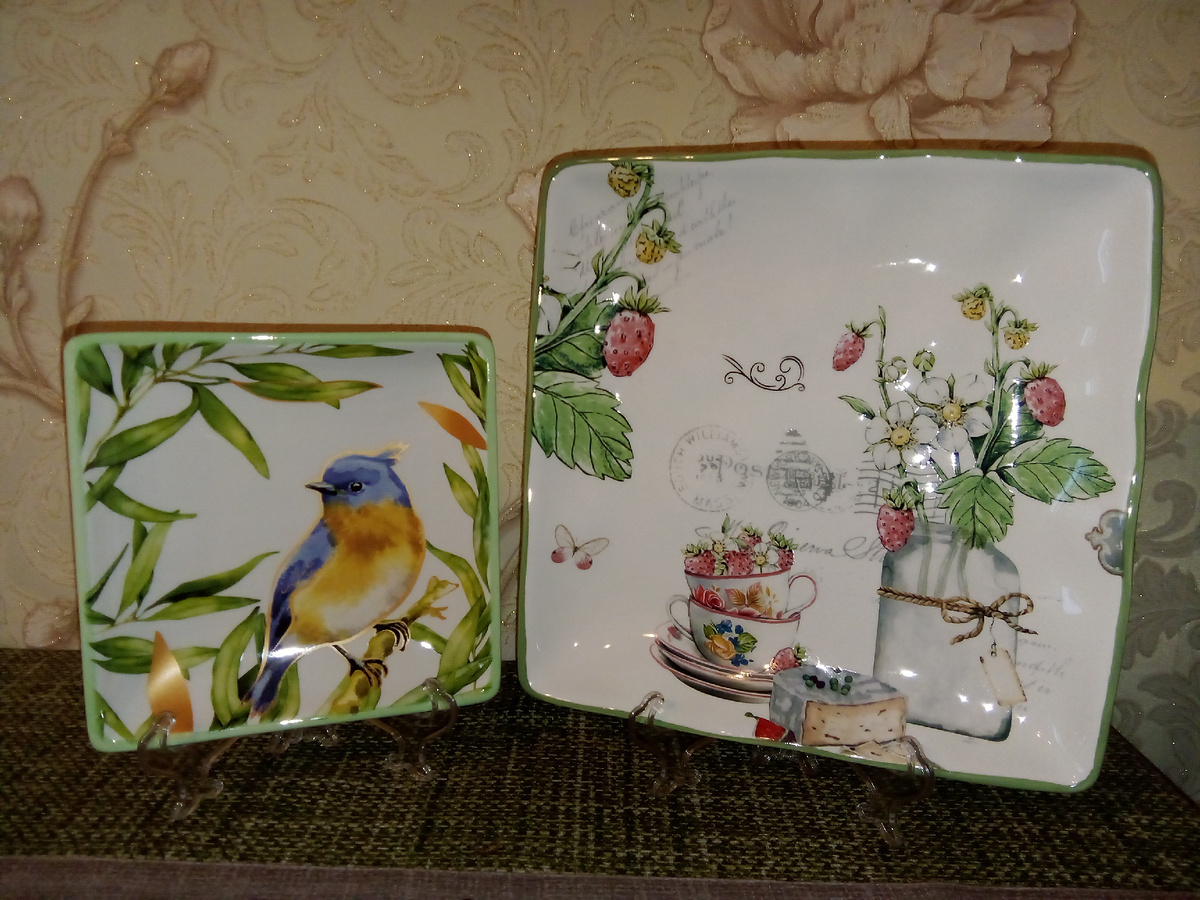 В статье все фото автора. "Дом" начал собираться вокруг "земляники".