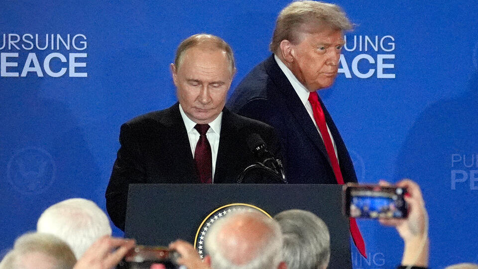     Spectator: Путин переиграл Зеленского перед его встречей с Трампом ИЗВЕСТИЯ/Андрей Эрштрем