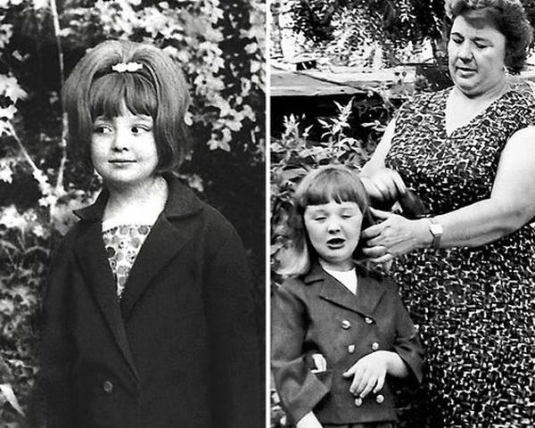 Мария Королева (по мужу) родилась в 1959 году во втором браке Людмилы Гурченко от сценариста и историка Бориса Андроникашвили (но через 2 года он оставил семью).  