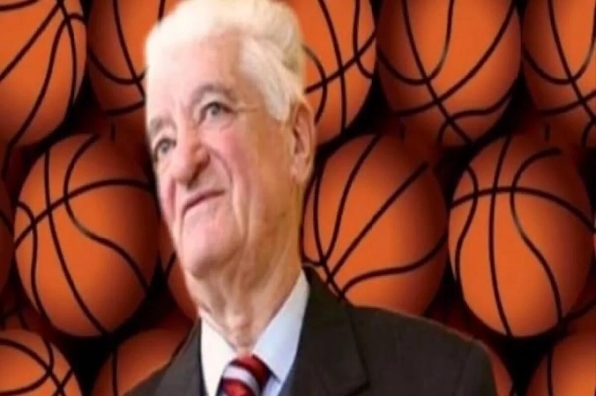    95 лет исполнилось со дня рождения первого в Татарстане заслуженного тренера РСФСР по баскетболу Игоря Позняка.