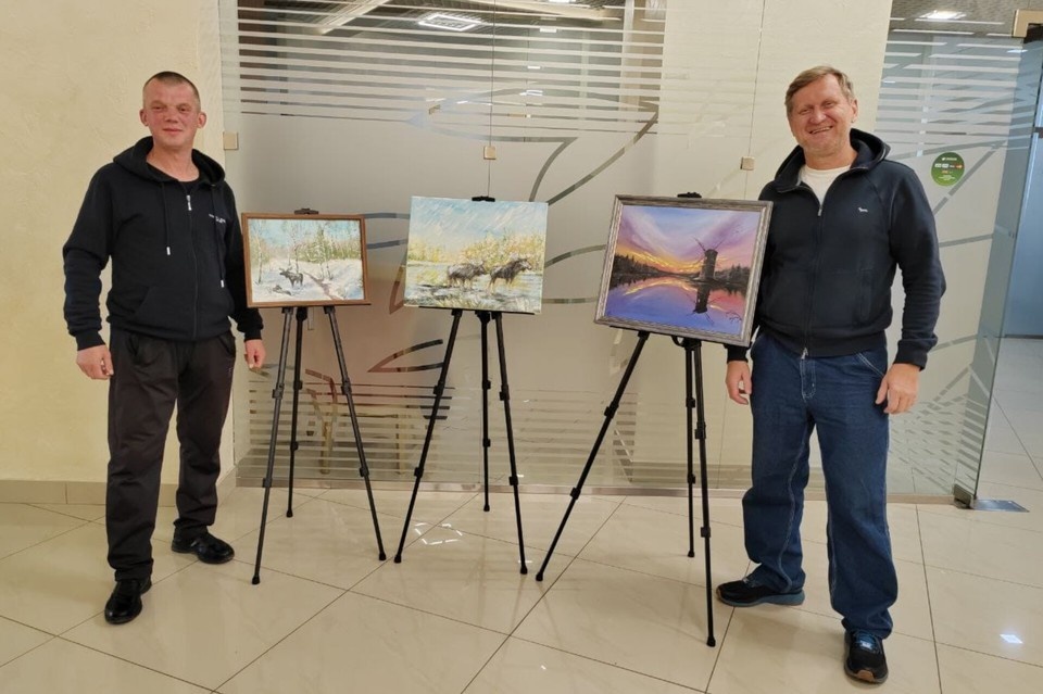    Евгений Гладких и Андрей Рожков регулярно помогают больным детям. Фото: из архива Евгения Гладких