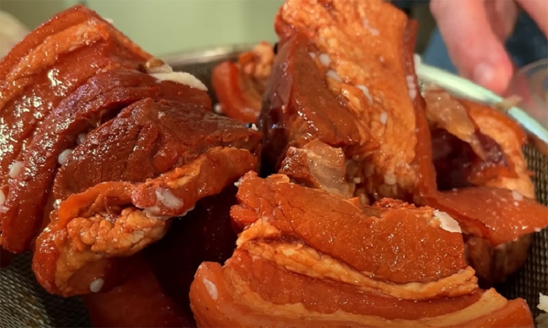 Сало по дедовскому рецепту — этот старинный способ засолки до сих пор один из лучших