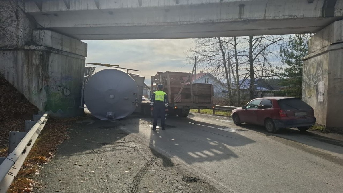    Госавтоинспекция Свердловской
