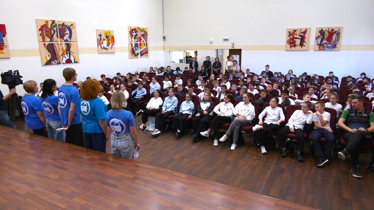    Нижневартовские школьники получили письма от бойцов СВО