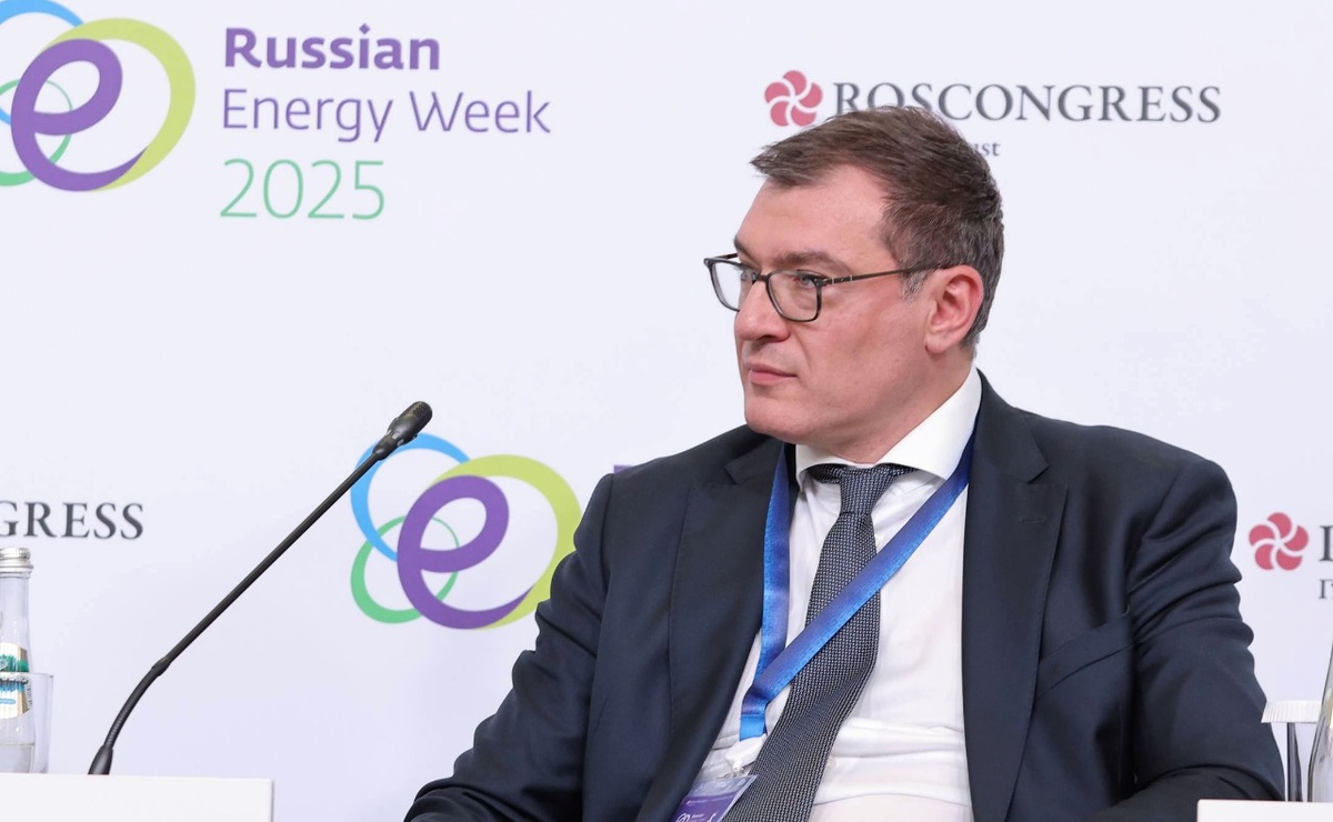 Алексей Полинов