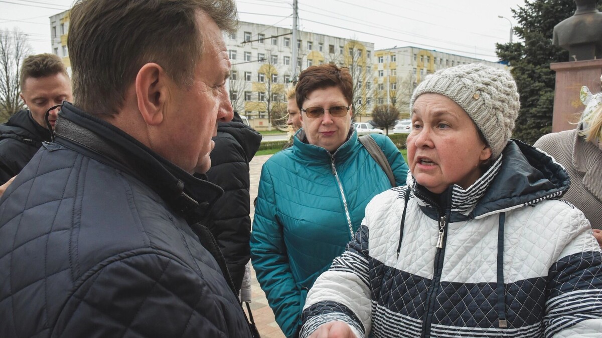 Мошенники обманом заставляют пенсионеров продавать жилье, а страдают добросовестные покупатели. Фото: 1MI