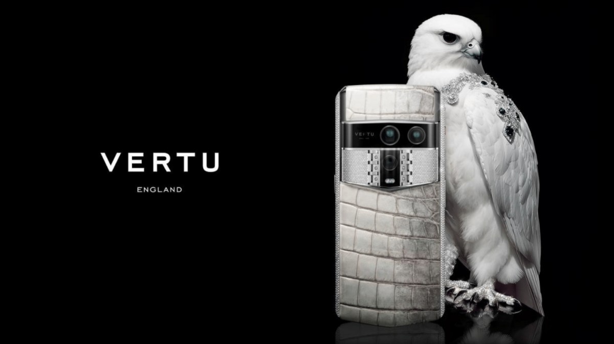   Возвращение легенды: Vertu представила смартфон Agent Q за полмиллиона рублей