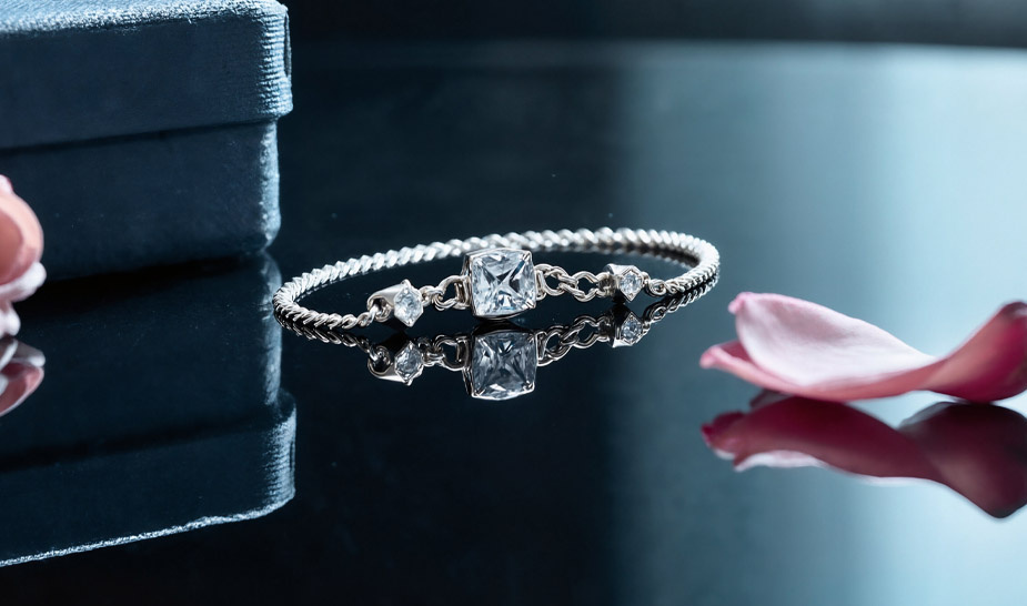 Браслет из белого золота