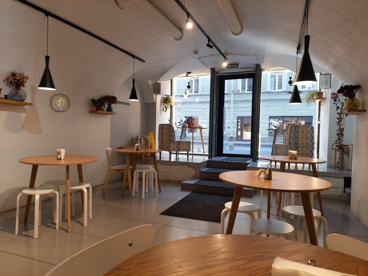 Так выглядит "Столовая комната" внутри.