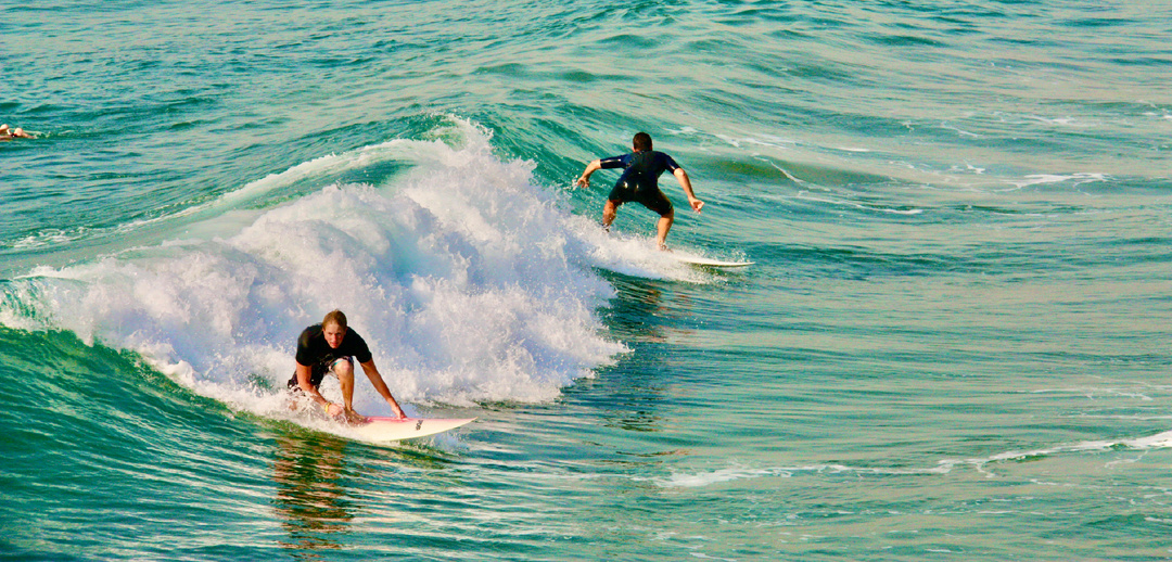Дурбан: Африканский океан, где режут волны серферы, а набережная пульсирует в такт городу