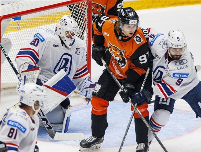    ФОТО: пресс-служба ХК "Лада"