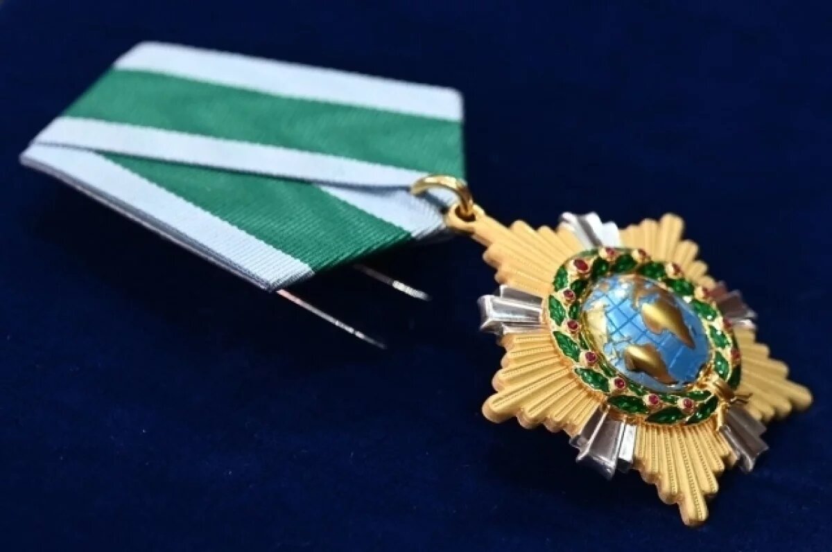    Путин наградил ревизора поездов из Барнаула: новости регионов