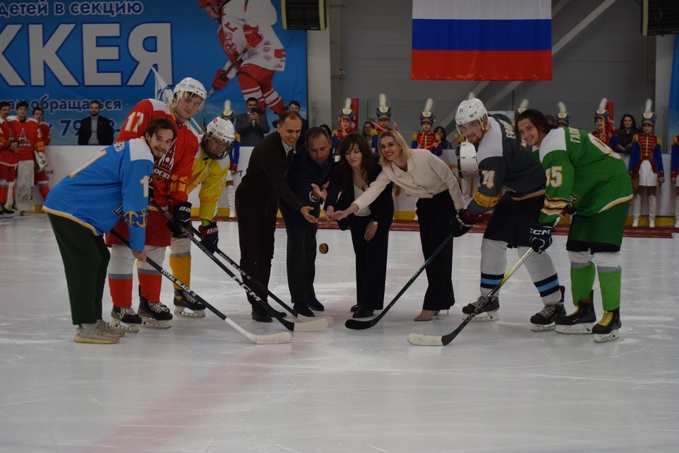    Орел впервые принял «Кубок открытия» Студенческой хоккейной лиги Елена Зябкина