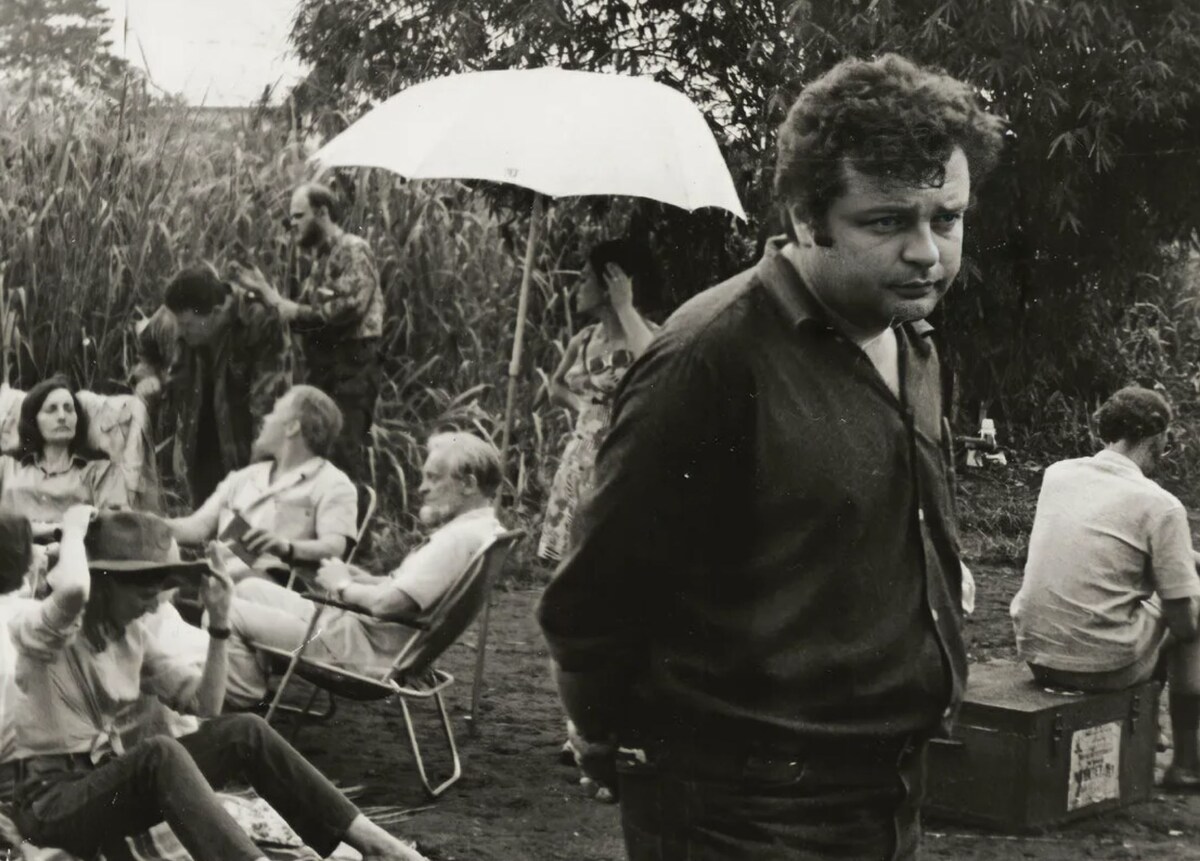 Савва Кулиш на съемках к/ф «Комитет 19-ти» (1971) в Конго. Фото из открытых источников в интернете.