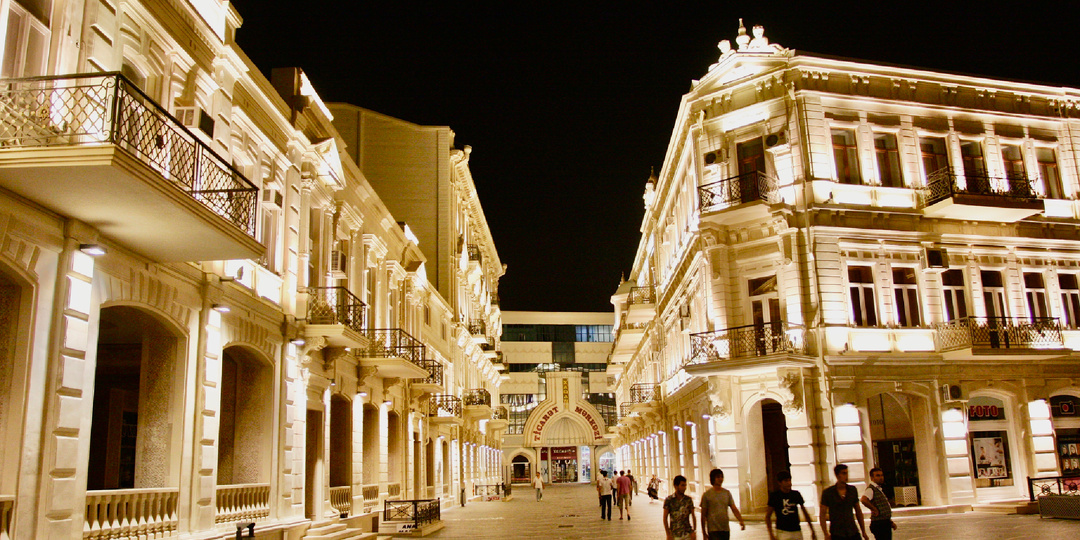 Азербайджан 2010: Баку между прошлым и будущим