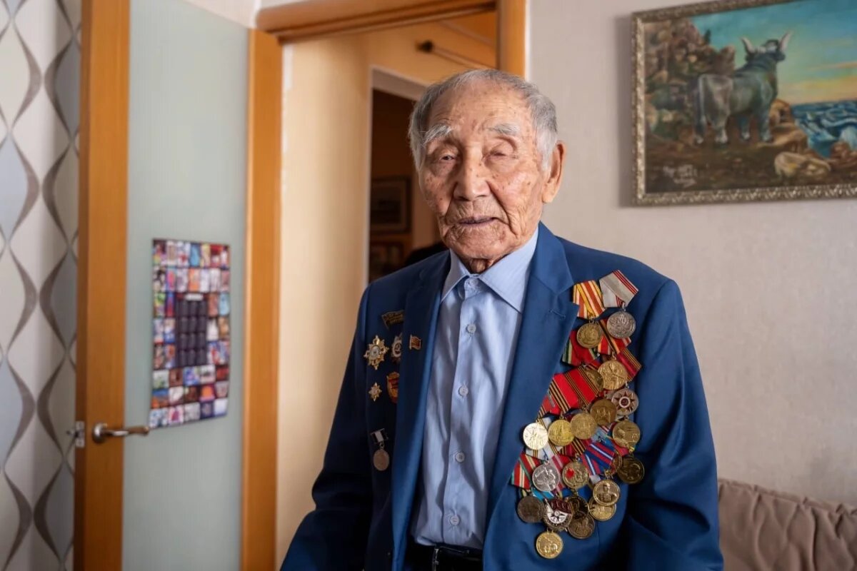    Иркутским фронтовикам присвоили звание Почётного гражданина области