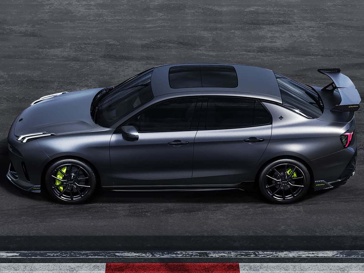 Детали внешнего вида Lynk & Co 03+