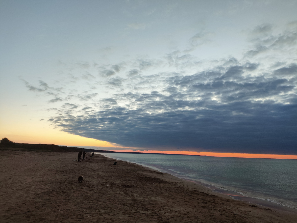 Это мы только на берег вышли