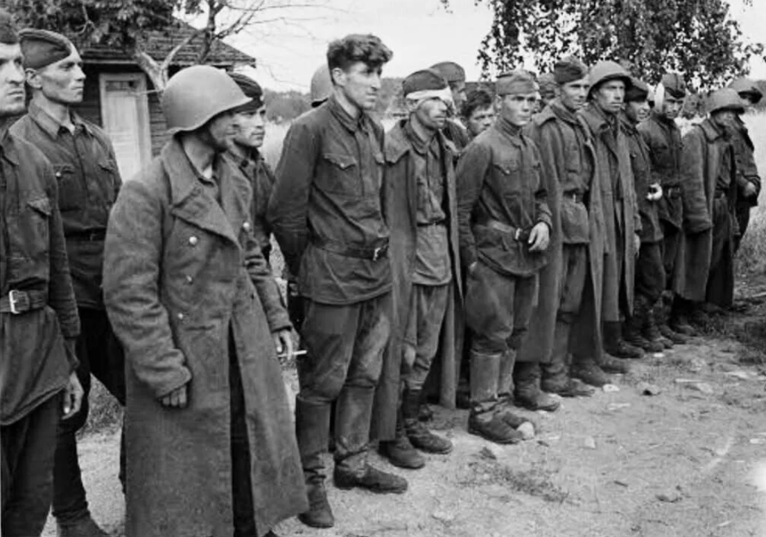 Фото пленных в данном случае, как иллюстрация. Источник - https://dzen.ru/a/ZY8hVs8DtxTyL1fk