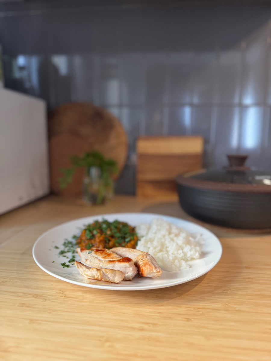 Обед. Рис, курица и чечевичный карри