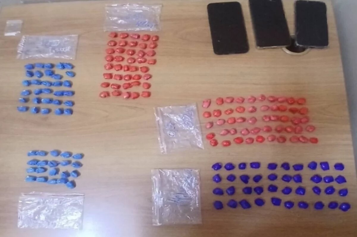    В Южноуральске задержан наркодилер с 240 закладками