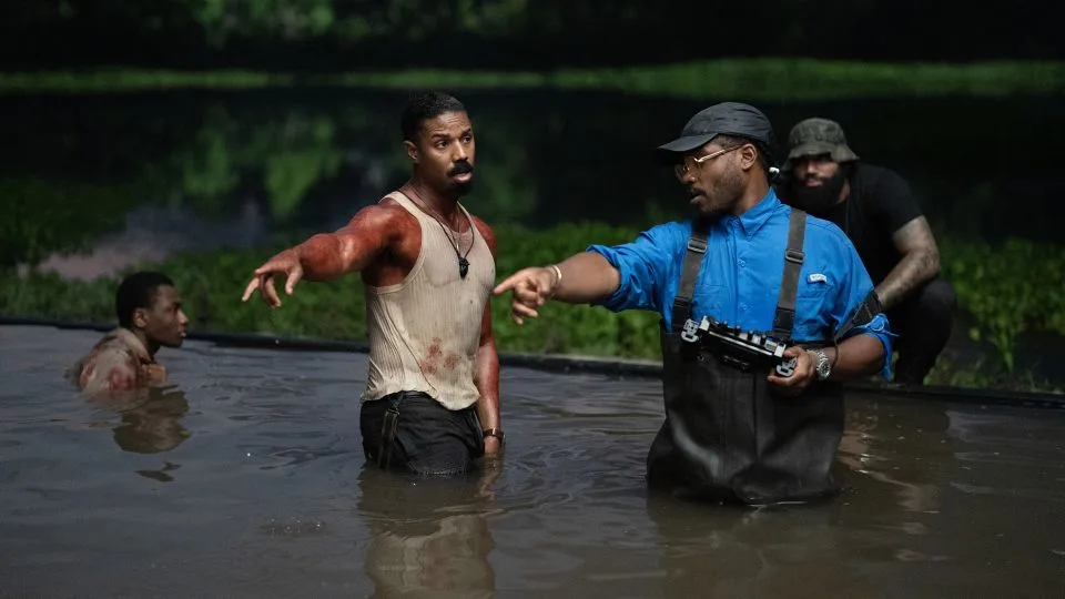Райан Куглер на съёмках фильма "Грешники".