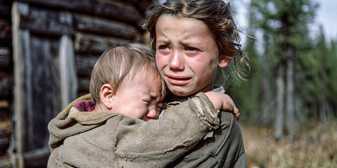 «Он воплощение зла»: мужчина увёз 17-летнюю соседку на остров. Спустя 24 года она сбежала от него с шестью детьми