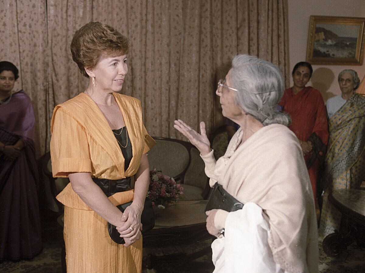    Раиса Максимовна Горбачева во время встречи с группой индийский женщин политиков и общественных деятелей© РИА Новости / Юрий Абрамочкин