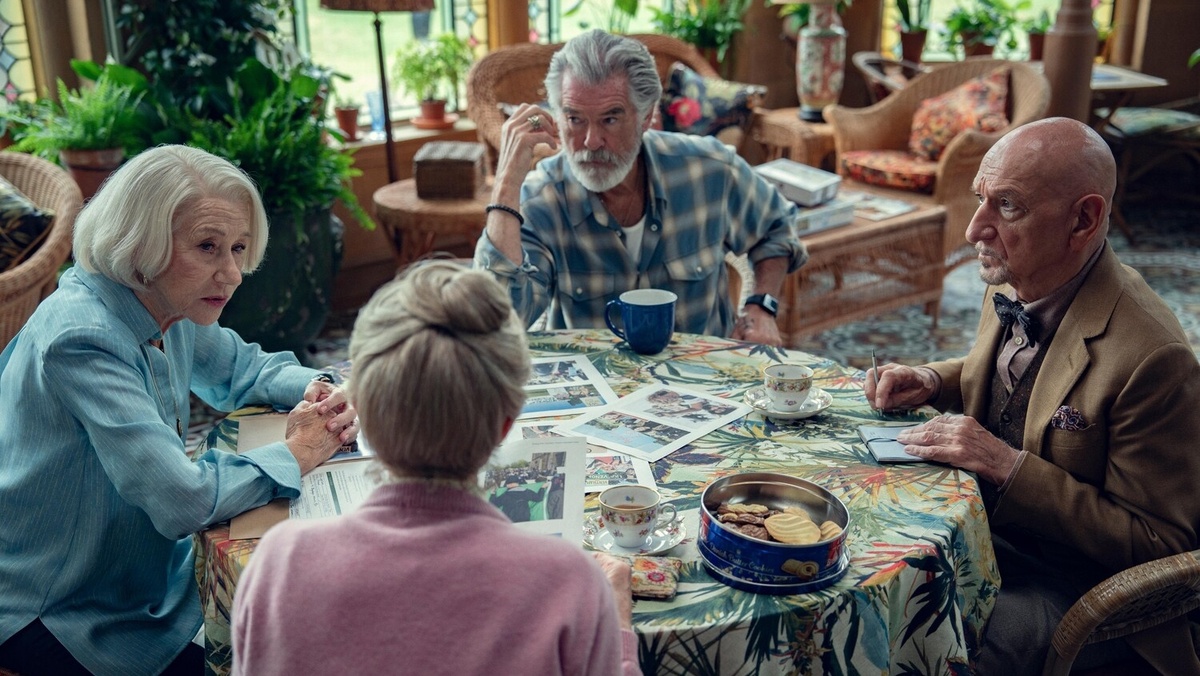 Кадр из фильма «Клуб убийств по четвергам», 2025 год, режиссер Крис Коламбус