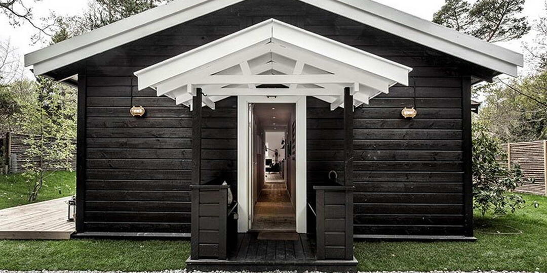 Деревянный домик в Подмосковье, Очень дачный домик и ещё три современных дома по понедельникам