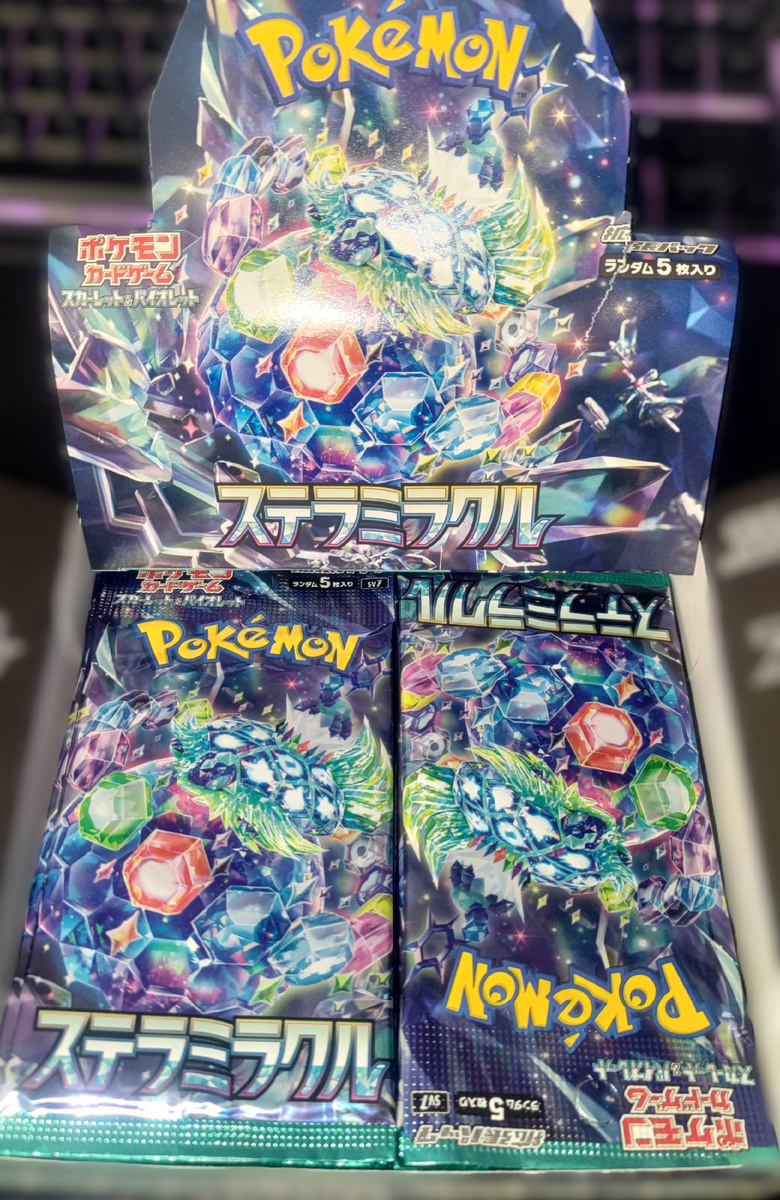 Набор Stellar Miracle (SV7), состоящий из 30 бустеров с картами.