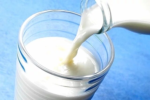    Сколько кефира можно выпивать в день?