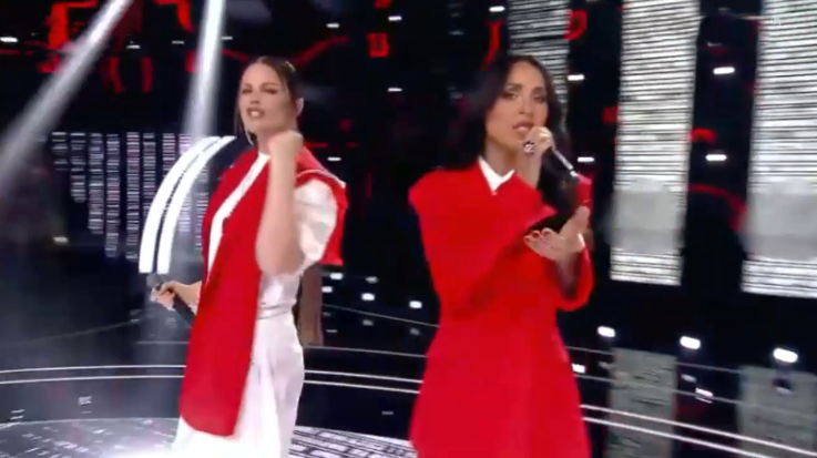 Алсу и Ева Власова. Источник: скриншот фрагмента из шоу «Ну-ка, все вместе!» 7 сезон 6 выпуск от 17.10.2025