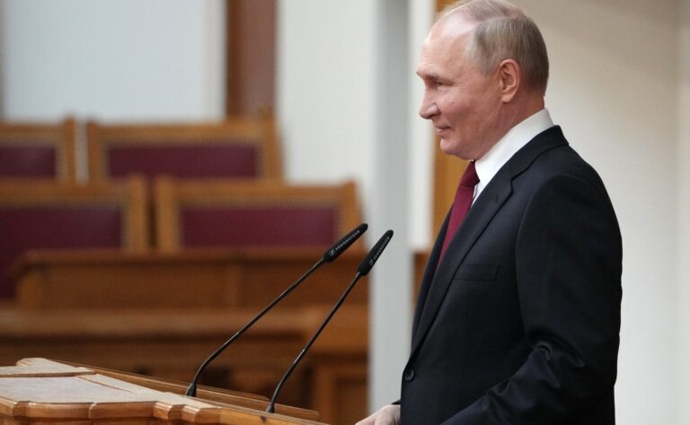    Фото: Официальный сайт президента РФ Роман Котлов