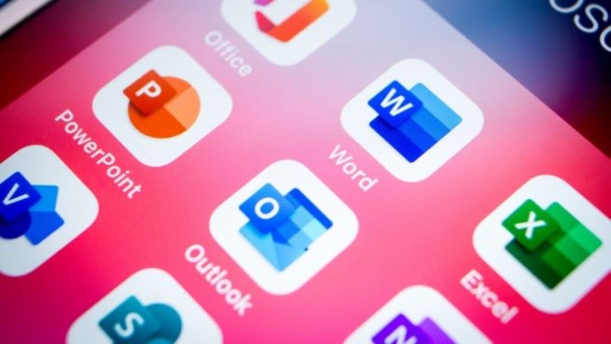 Иконки MS Office получат новый дизайн — и, по всей видимости, он может полностью отличаться от старых. Фото: Koshiro K/Shutterstock